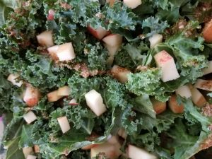 kale-salad-sheslosingit.com-close-up